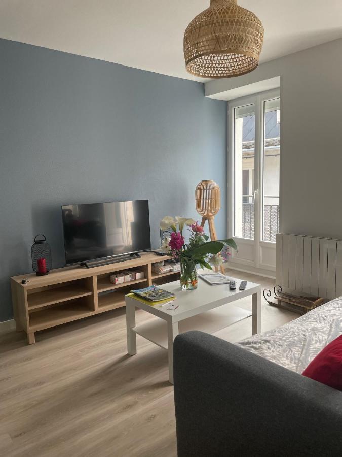 Bel appartement T3 rénové avec cour intérieure - Villa Marie Bagnères-de-Luchon Exterior foto