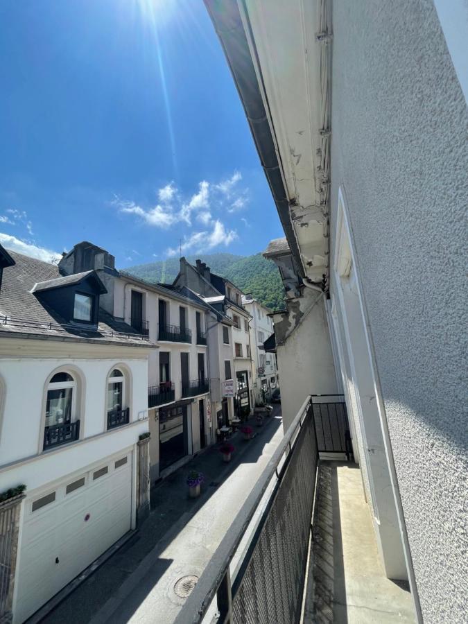 Bel appartement T3 rénové avec cour intérieure - Villa Marie Bagnères-de-Luchon Exterior foto